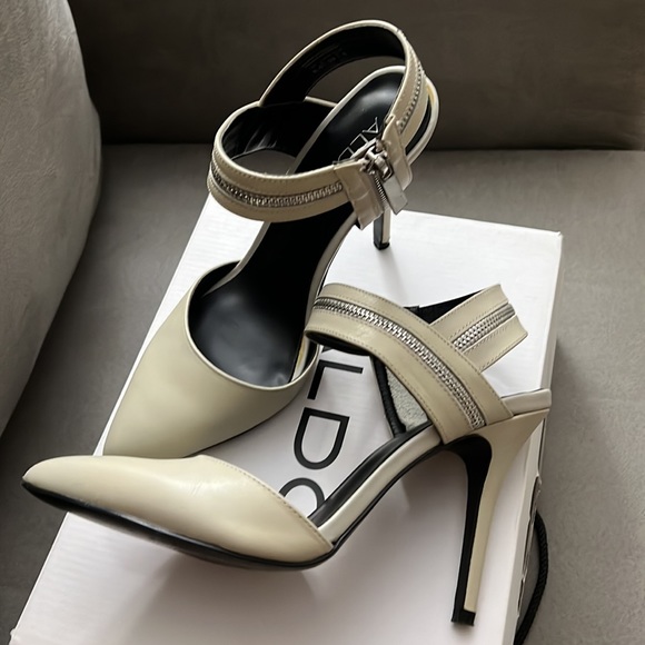Aldo Harrup 4.5" ivory/cream heels - Picture 2 of 7